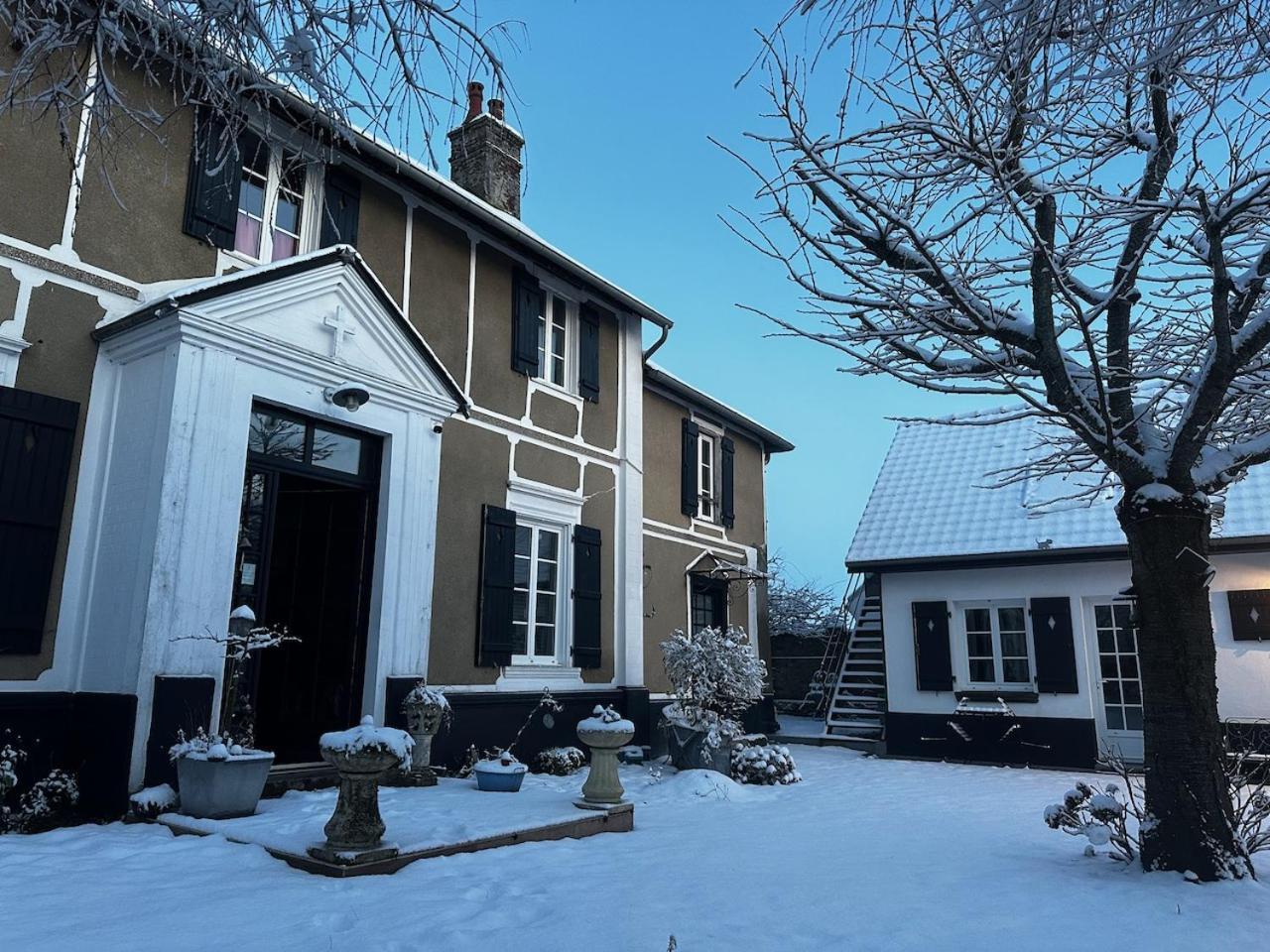 Au Presbytere De Saigneville Exteriör bild